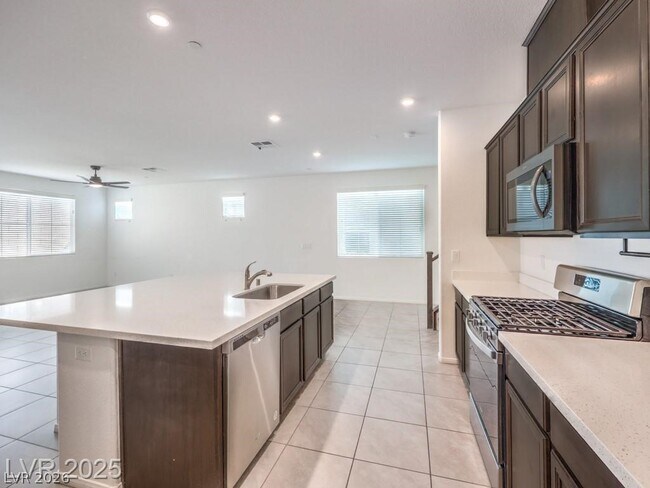 Building Photo - 6130 Sinks Canyon Ave