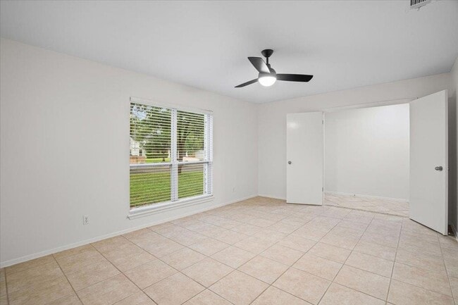 Building Photo - 7603 Brookhollow Cove