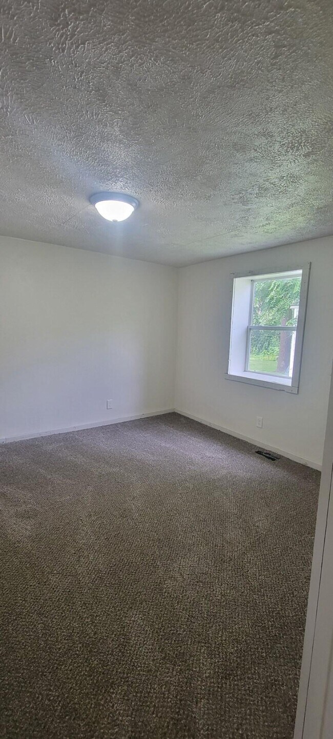 Building Photo - 1554 Willard Ave