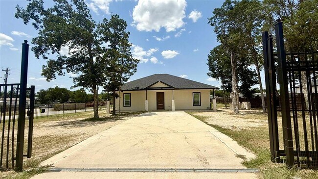 Building Photo - 146 Buena Fortuna Rd
