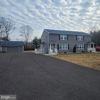 Building Photo - 1565 S Main Rd