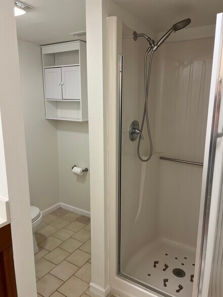 Building Photo - 1459 Westview Dr