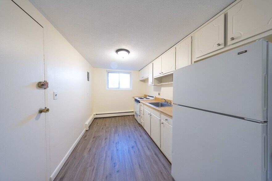 Building Photo - 33 Westgate Rd