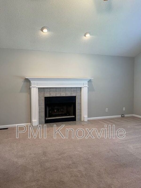 Building Photo - 1504 Randall Park Dr