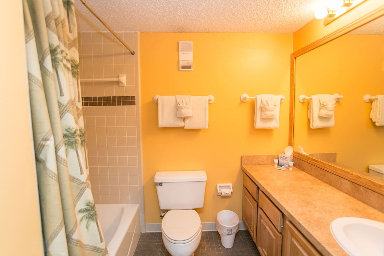 Building Photo - 160 Ocean Hibiscus Dr