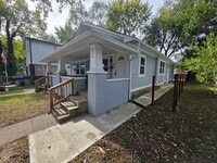 Building Photo - 836 Lasalle St