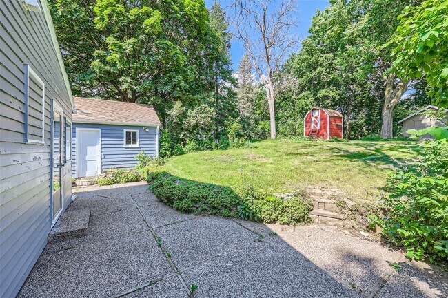 Building Photo - 4001 Tonkawood Rd