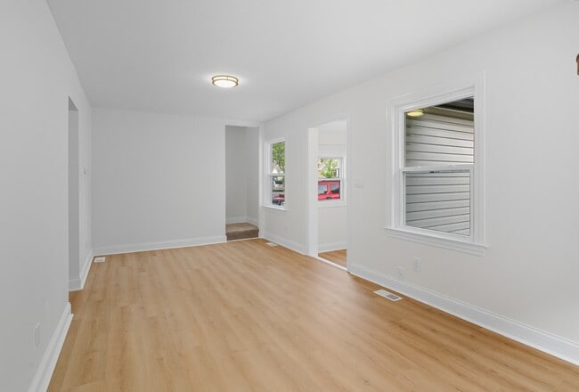Building Photo - 23329 Hazelwood Ave