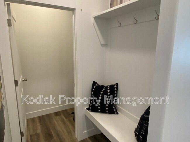 Building Photo - 1133 N 1920 W