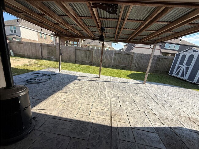 Building Photo - 5 Indian Palms Dr