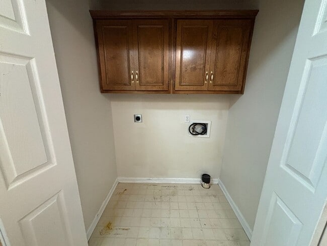 Building Photo - The Ideal Space to Balance Life, Work and Play.