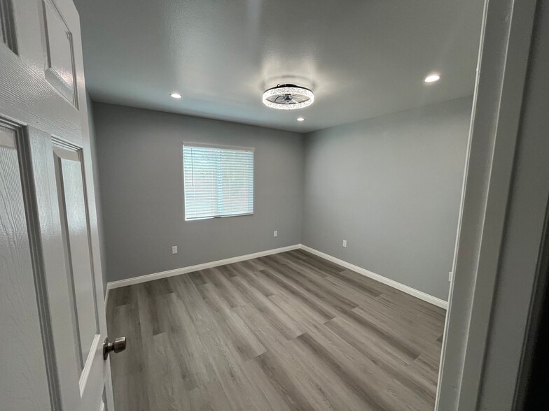 Bedroom 1 - 44979 15th St W