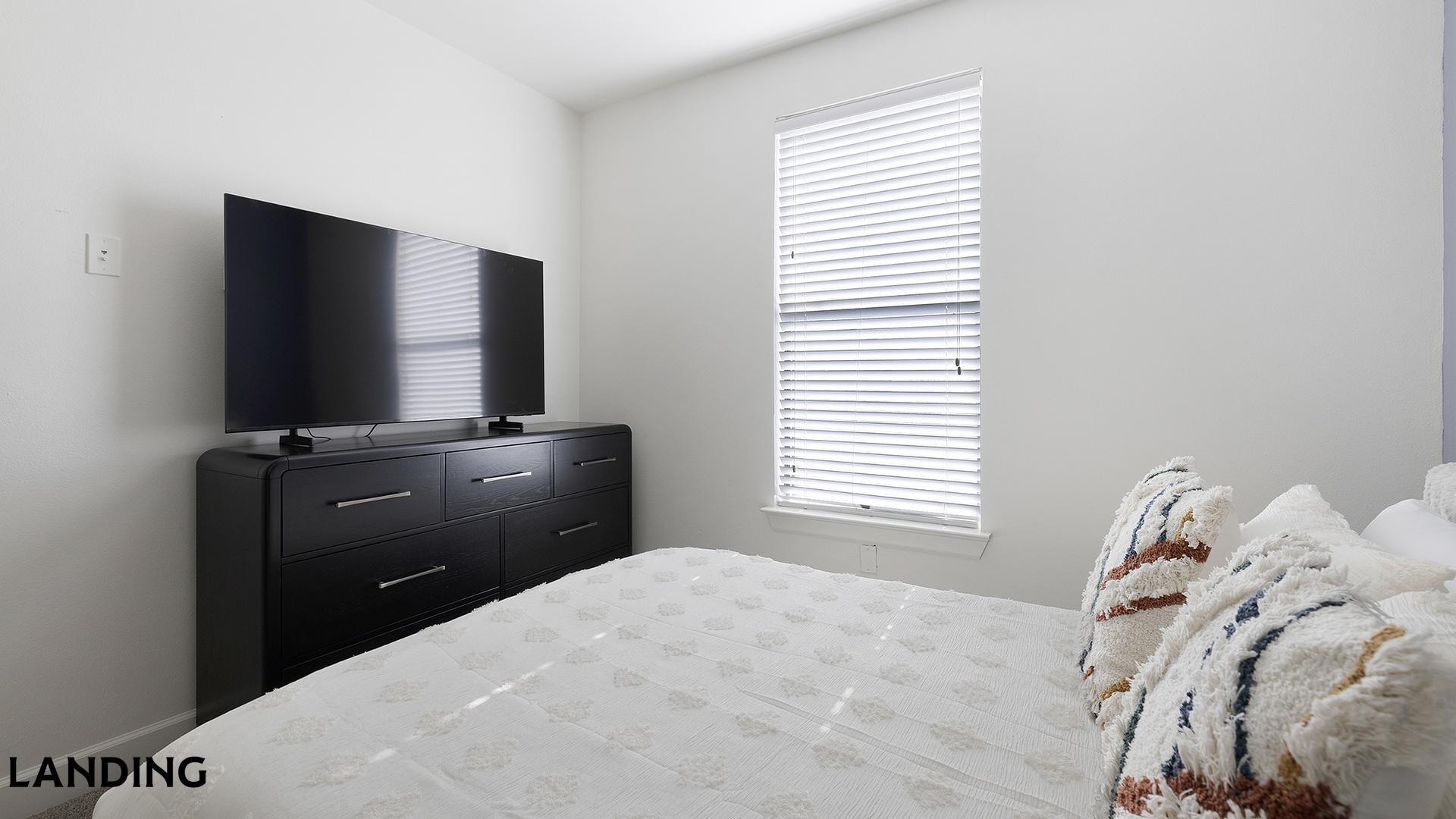 Building Photo - 5275 Town and Country Blvd