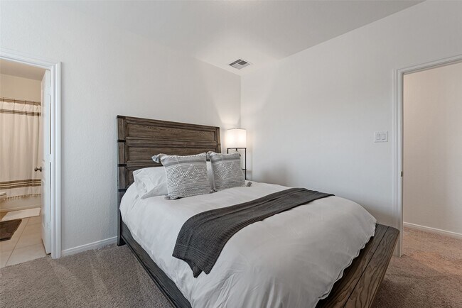 Building Photo - 343 E Coralburst Lp