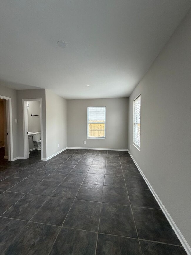 Building Photo - Beautifully Renovated 5-Bedroom Home in Highly Desired Steele Creek!