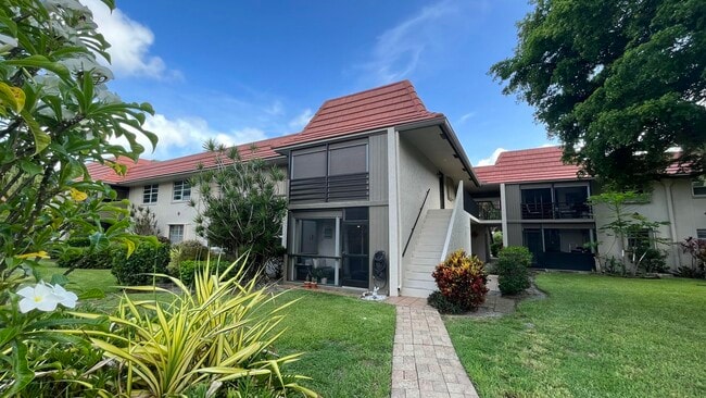 Building Photo - 1050 NW 13th St