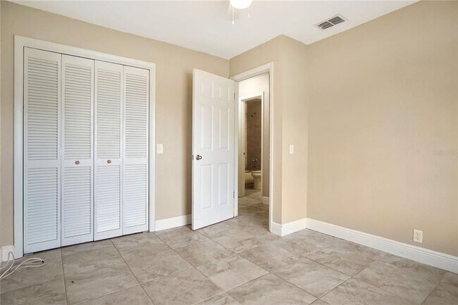 Building Photo - 5607 Struthers Ct