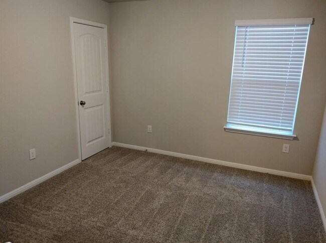 Building Photo - 109 Schuster Ct
