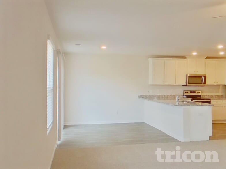 Building Photo - 2010 Southlea Dr