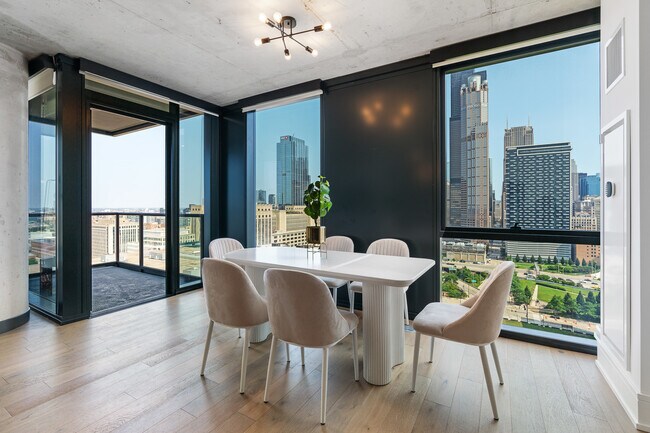 Building Photo - 234 W Polk St