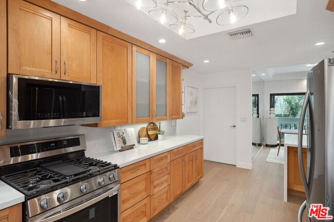 Building Photo - 234 S Tower Dr