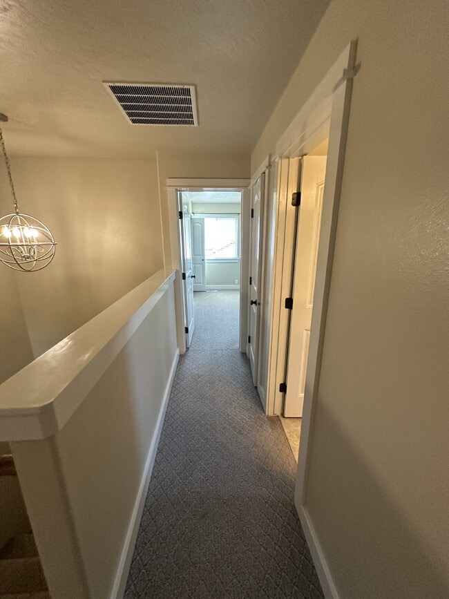 Building Photo - "Charming 4-Bed Home with Granite Accents & Hardwood Elegance in Meridian!"