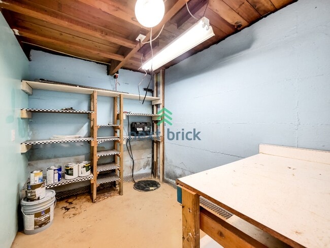 Building Photo - Beautiful 3 beds, 1 bath Single Family Home is available for Rent in Renton!