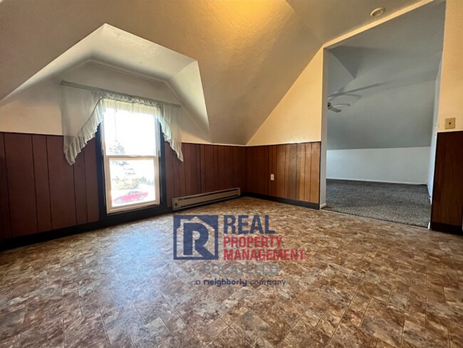 Building Photo - 708 N Arthur Ave