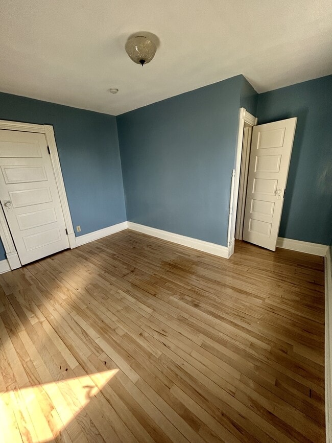 Building Photo - 115 W Wisconsin Ave E