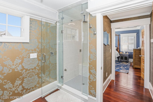 Building Photo - 565 Trout Ave