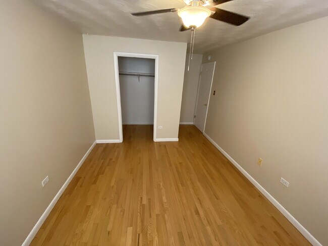 Building Photo - 2 Bed 1 Bath Condo in Capital Hill near Cheesman Park
