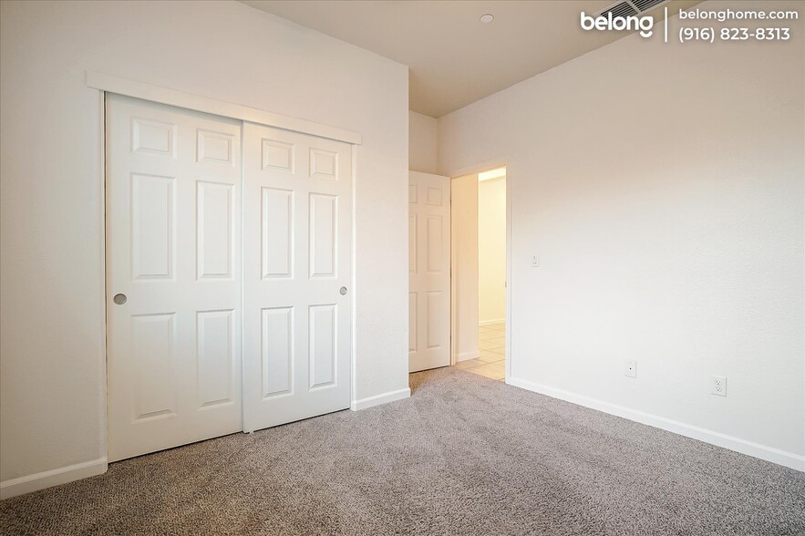 Building Photo - 1873 Rezzano Way