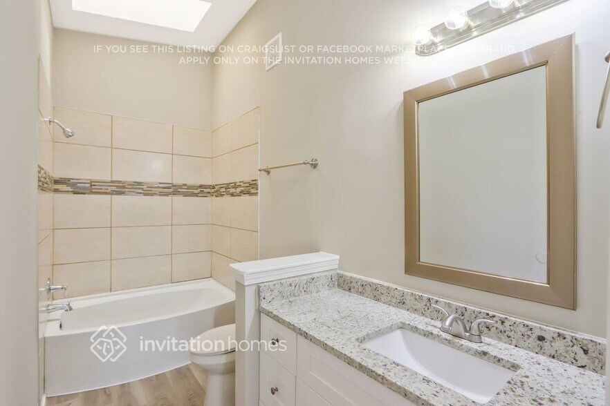 Building Photo - 6635 Emerald Pointe Cir