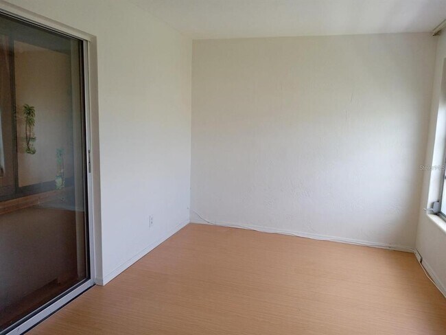 Building Photo - 2462 Brazilia Dr
