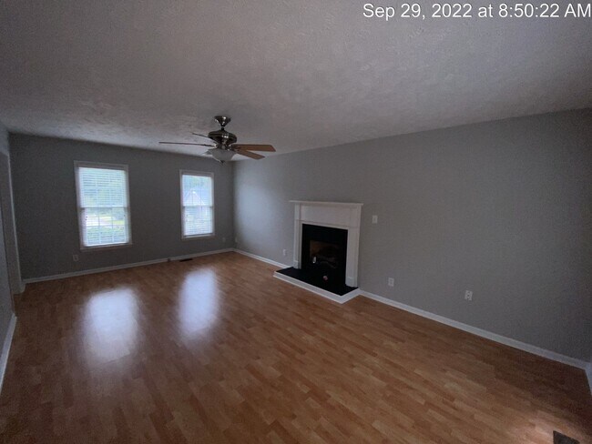 Building Photo - 5617 Middlefield Pl