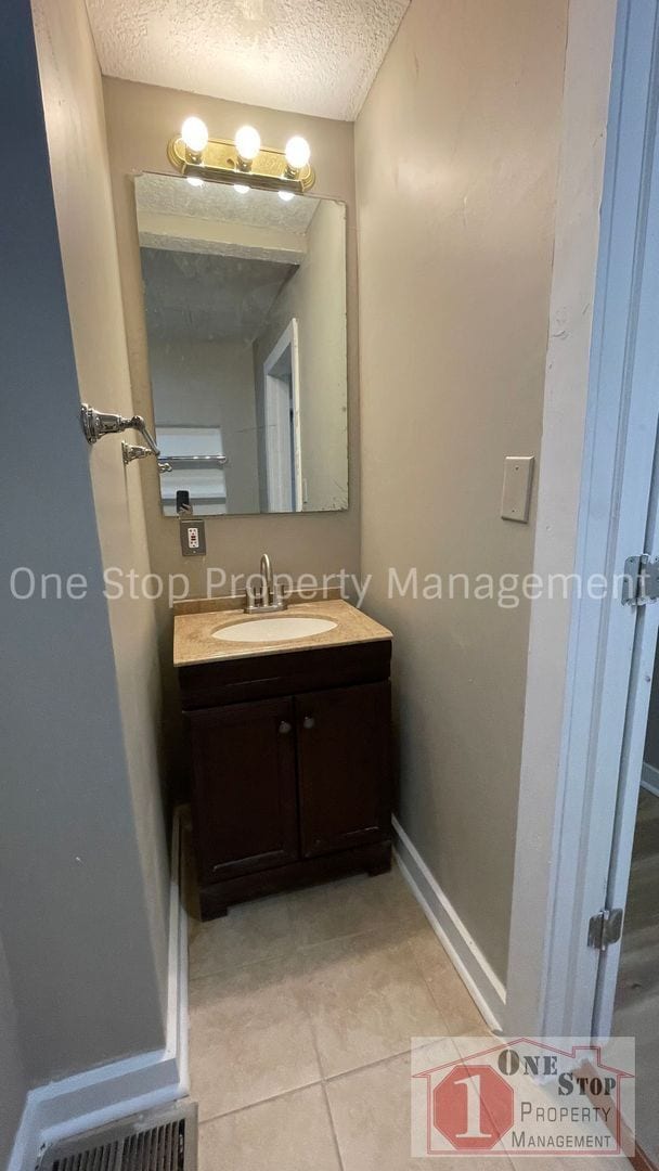 Building Photo - Beautiful 2 Bedroom 1 Bathroom in Kansas City