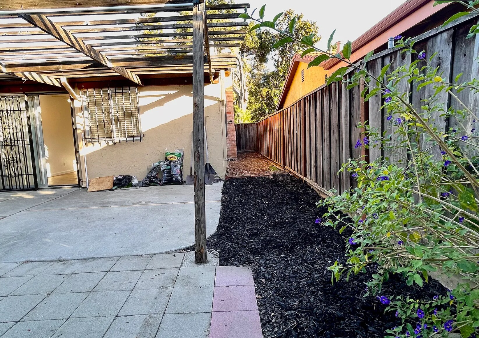 Building Photo - 2365 Fallingtree Dr