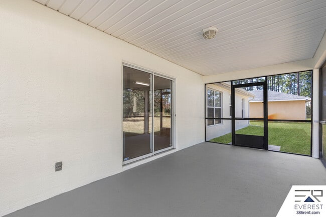 Building Photo - 7 Undermount Path E