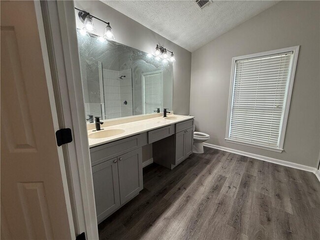 Building Photo - 4820 Tanners Spring Dr
