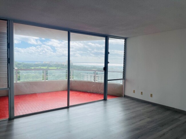 Building Photo - Partly Furnished 1-bedroom, 1-bath condo a...