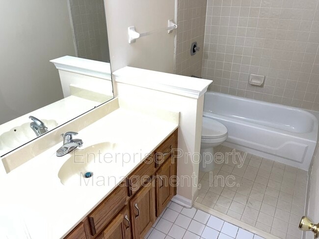 Building Photo - 4155 Tunbridge Pl