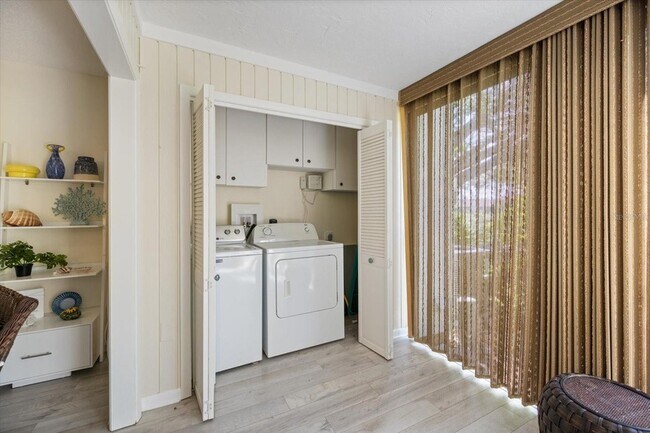 Building Photo - 864 Bird Bay Way