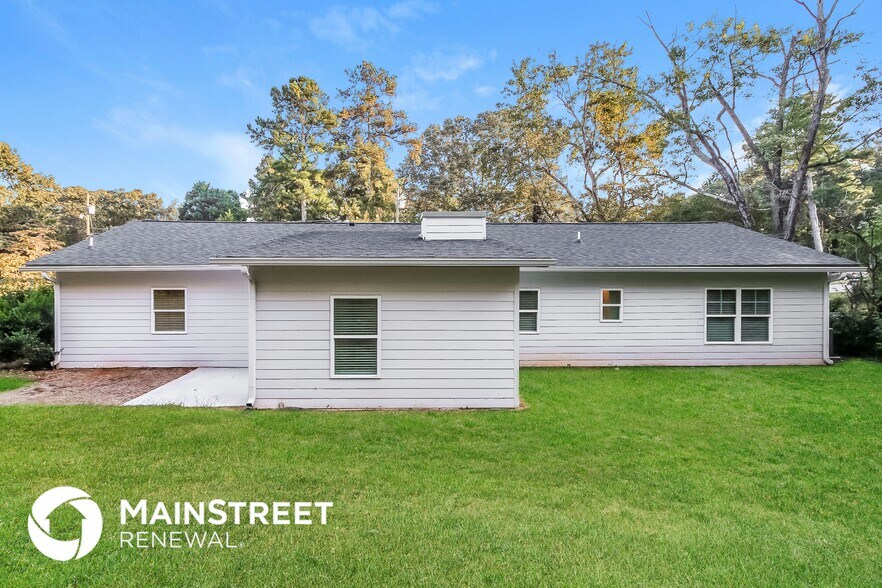 Building Photo - 430 Birch Ln SE