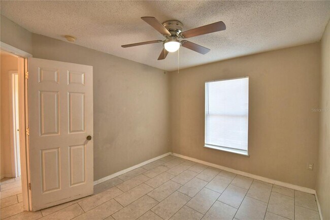 Building Photo - 1060 Dudley Dr