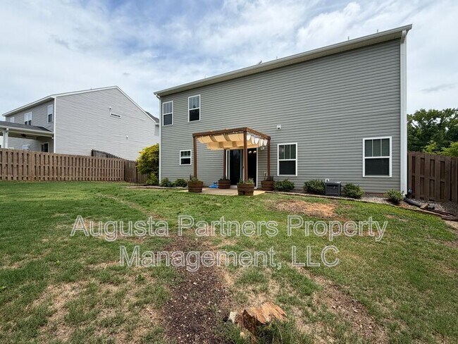 Building Photo - 1008 Swan Ct