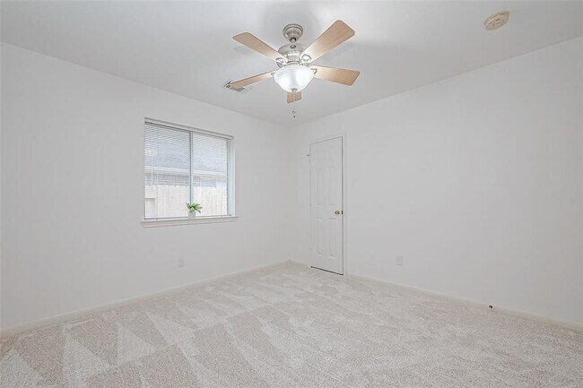 Building Photo - 3655 Heritage Colony Dr