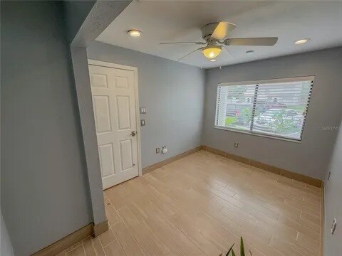 Building Photo - 2635 SW 35th Pl