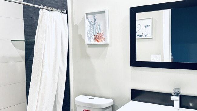 Building Photo - 1514 S Bouvier St