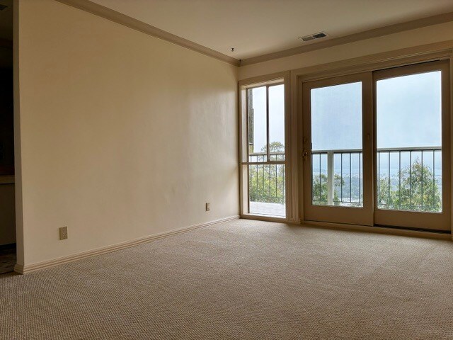 Building Photo - 477 Crestmont Dr