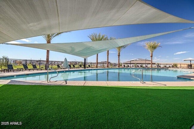 Building Photo - 3 Bedroom 2.5 Bathroom North Creek Home in...